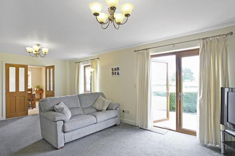 79 Brandy Carr Road, Kirkhamgate, Wakefield, WF2 0RJ