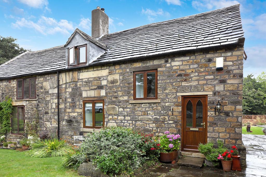 Old Hall Courtyard, Heath, Wakefield, WF1 3 bed house £429,950