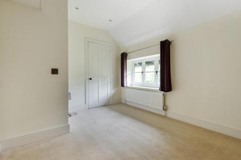 14 Logs Hill, Chislehurst, BR7 5LW