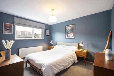 8, Spire Court Onslow Road, Richmond, TW10 6QG