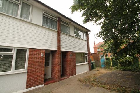 2 bedroom end of terrace house to rent, Atherton Close, Stanwell, Staines-Upon-Thames, Middlesex, TW19