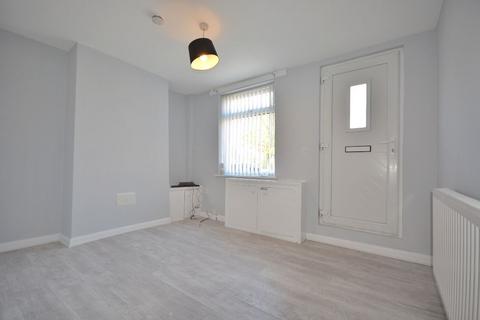 2 bedroom terraced house to rent, Castle Street, Eastwood, Nottingham