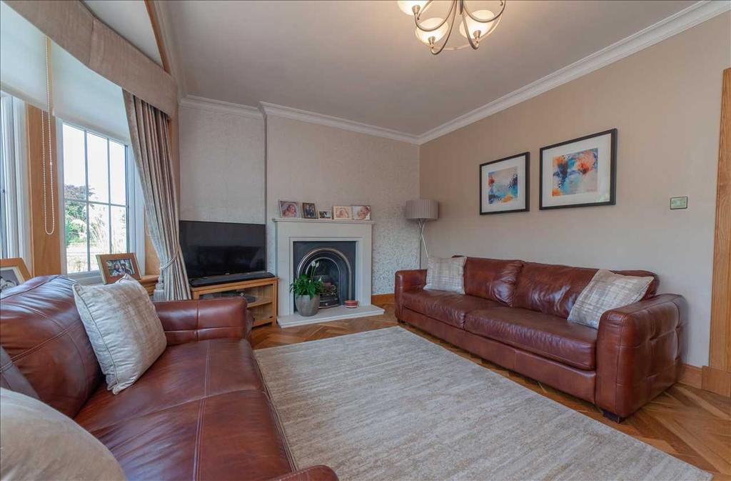 Airbles Farm Road, Motherwell 4 bed semidetached house £314,995