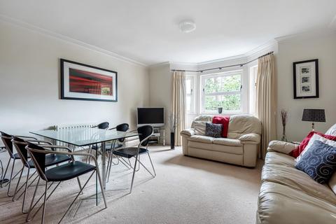 Flat 11, Woodlands House, 89 Old Woking Road, West Byfleet, KT14 6HZ