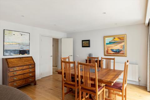 Flat 1, 67 - 69 Drayton Gardens, London, SW10 9QZ