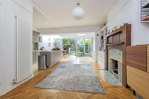 98 Alfriston Road, London, SW11 6NW