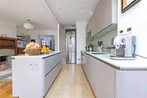 98 Alfriston Road, London, SW11 6NW