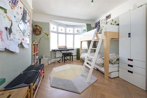 98 Alfriston Road, London, SW11 6NW