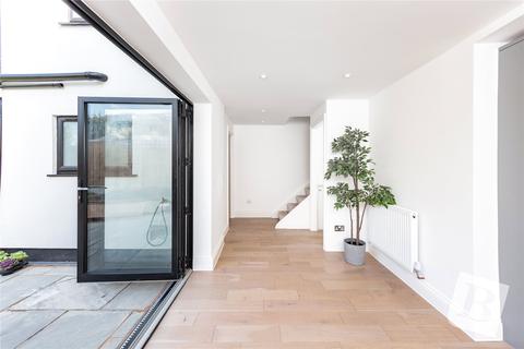 12 Spital Lane, Brentwood, CM14 5NT