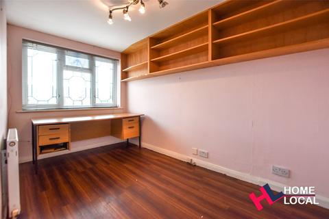 2 Ash Road, Benfleet, SS7 2BA