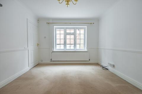 9 Priory Copse, Peppard Common, Henley-on-thames, RG9 5LH