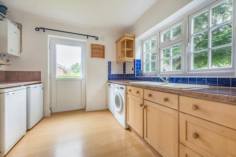 9 Priory Copse, Peppard Common, Henley-on-thames, RG9 5LH