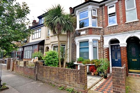 39 Garner Road, London, E17 4HE