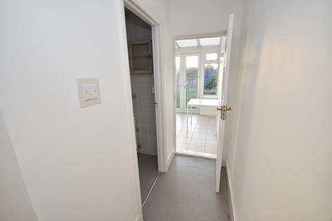 39 Garner Road, London, E17 4HE