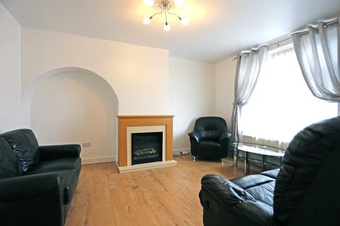 3 bedroom terraced house to rent, Ripple Road, Dagenham, RM9