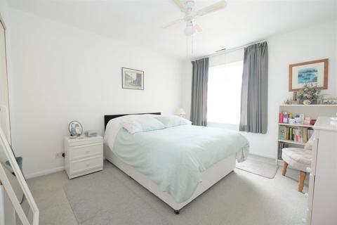 91 Stapleton Road, Orpington, BR6 9TQ