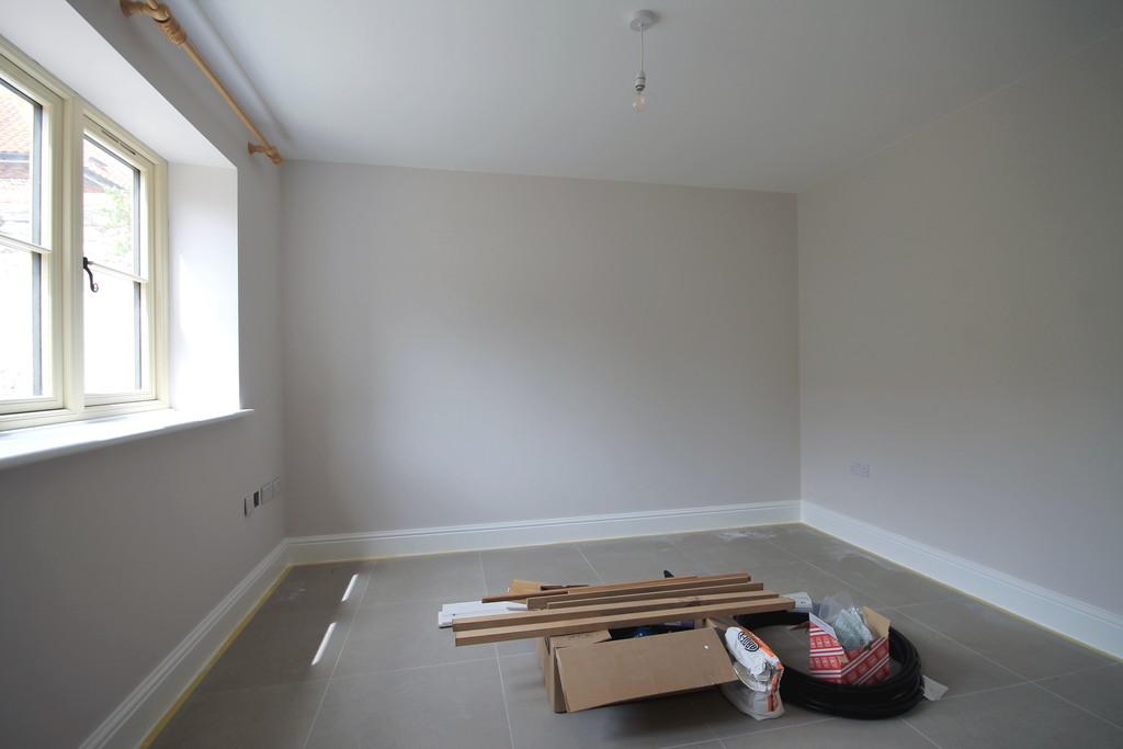 Reception Room/Bedroom