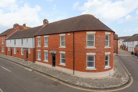 2 bedroom terraced house to rent, Orient Place, Canterbury