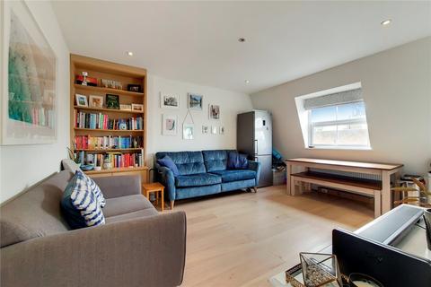 2 bedroom flat for sale, Lavender Hill, London