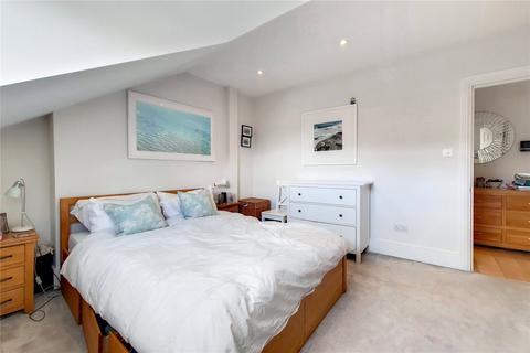 2 bedroom flat for sale, Lavender Hill, London