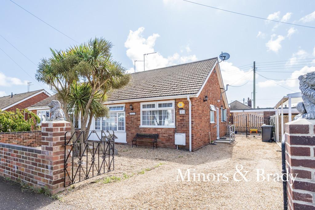 Arthur Avenue, Caisteronsea 2 bed semidetached bungalow £235,000