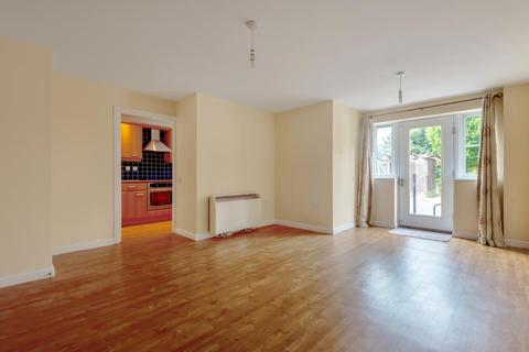 Flat 1, Priestley Court Princes Gate, High Wycombe, HP13 7WZ