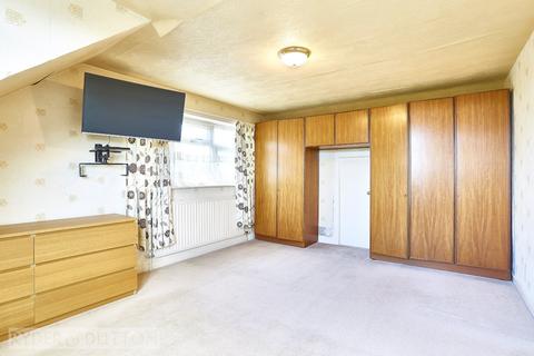22 Ash Grove, Springhead, Oldham, OL4 4RP