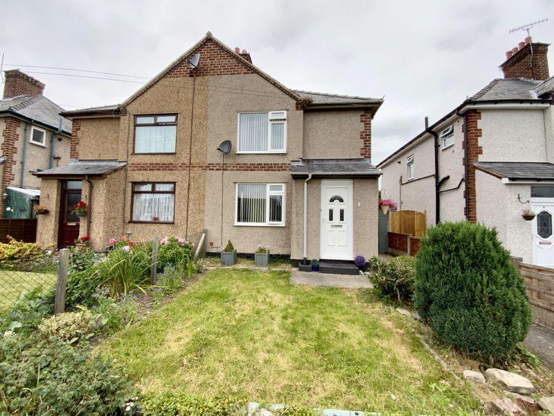 Clwyd Avenue, Denbigh 3 bed semidetached house £160,000
