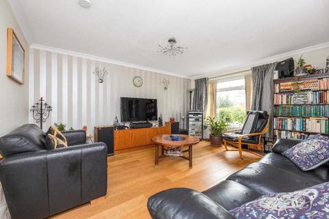 36 Ryarsh Crescent, Orpington, BR6 9SQ