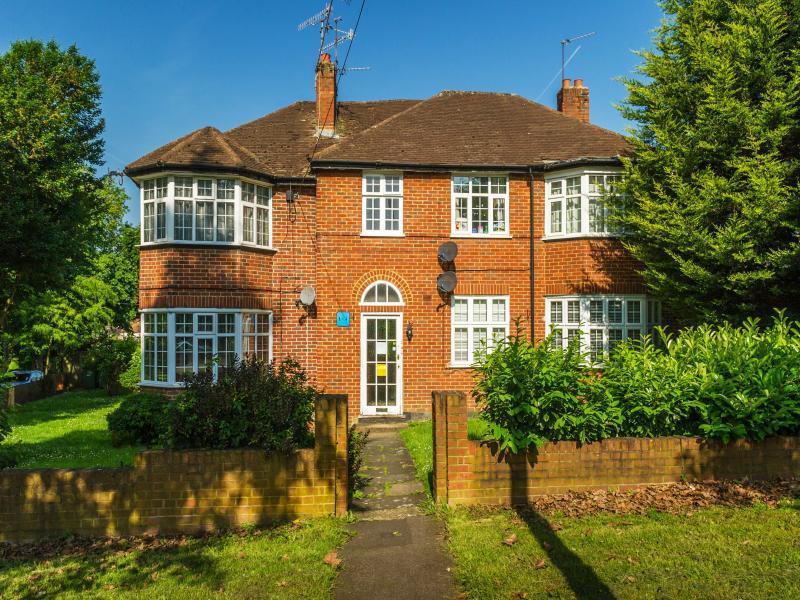 Angel Hill Court, Angel Hill, Sutton, SM1 2 bed apartment £1,150 pcm