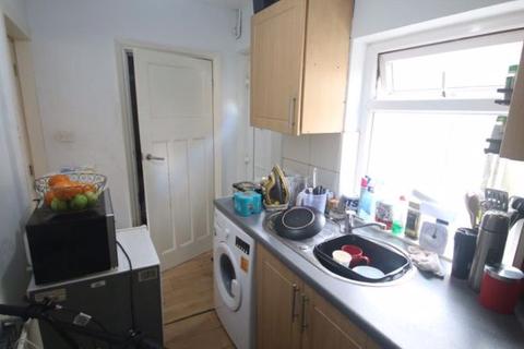 32 Compton Street, Bradford, BD4 9NE