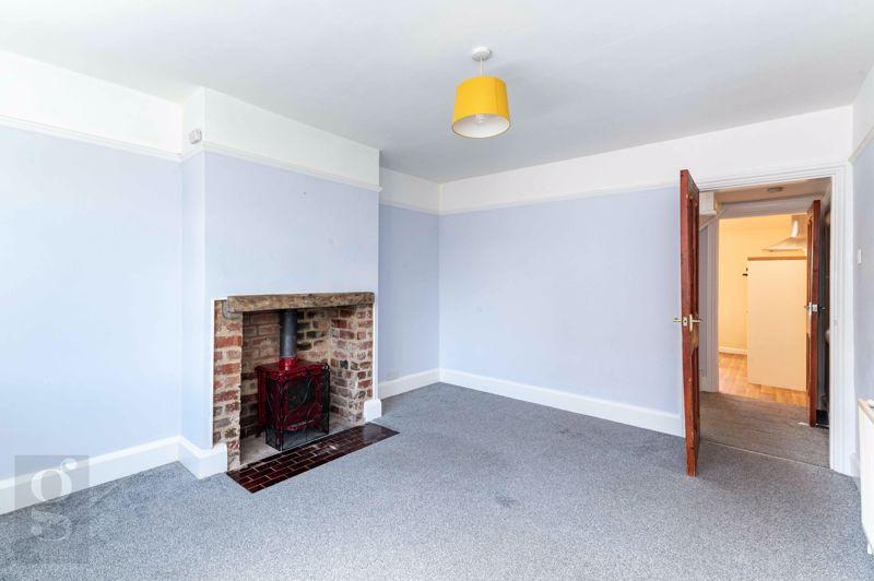 Highmore Street, Hereford, HR4 9PQ 2 bed end of terrace house £180,000