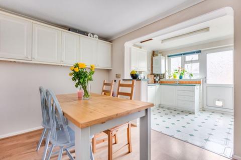 28 Mariette Way, Wallington, SM6 9NL