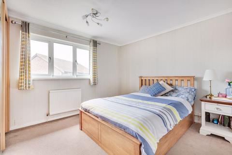 28 Mariette Way, Wallington, SM6 9NL