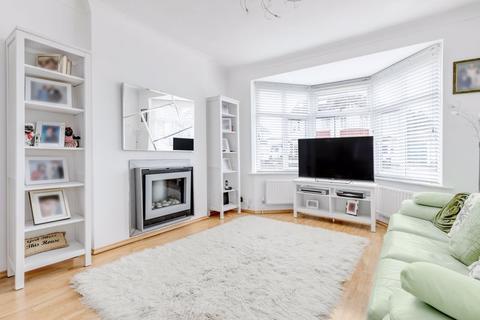 10 Tritton Avenue, Croydon, CR0 4SS