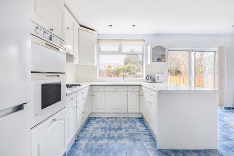 10 Tritton Avenue, Croydon, CR0 4SS