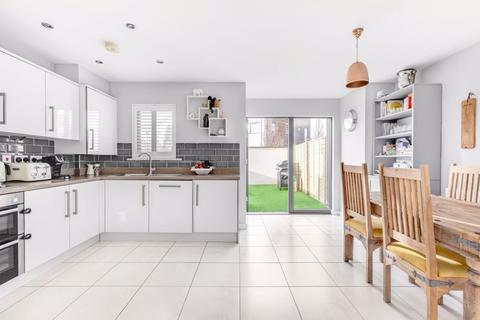 20 Cairns Place, London, SW16 5FS
