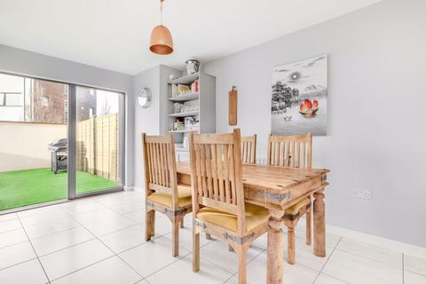 20 Cairns Place, London, SW16 5FS