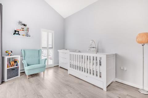 20 Cairns Place, London, SW16 5FS