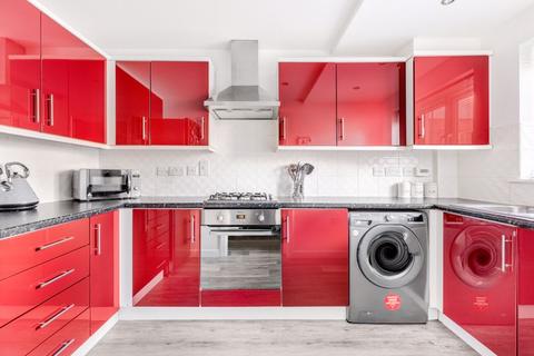 14 Hanno Close, Wallington, SM6 9BZ