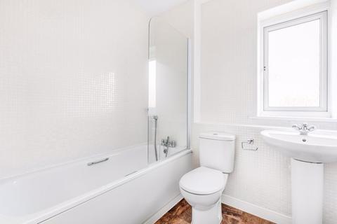14 Hanno Close, Wallington, SM6 9BZ