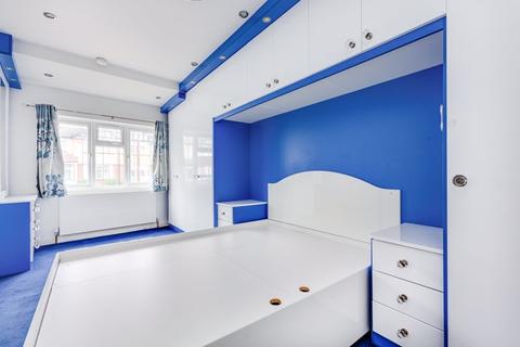 7 Ruston Avenue, Surbiton, KT5 9HW