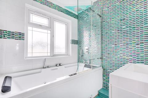 7 Ruston Avenue, Surbiton, KT5 9HW