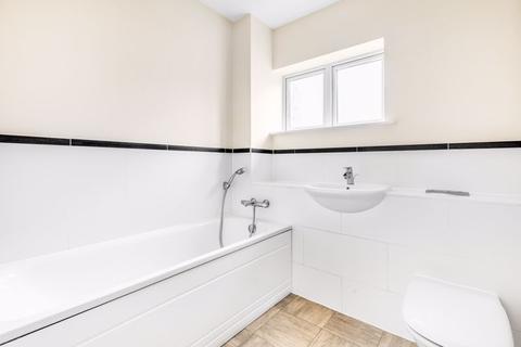5 Redwood Drive, Epsom, KT19 8FL