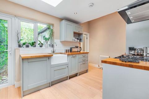 46 Mostyn Road, London, SW19 3LN