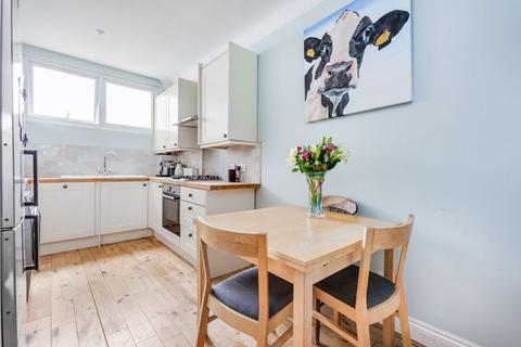 69a Ridgway, London, SW19 4SS