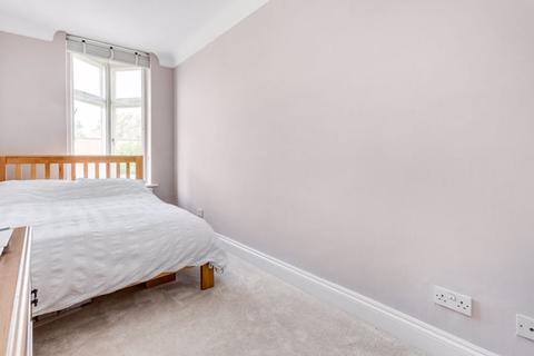 69a Ridgway, London, SW19 4SS