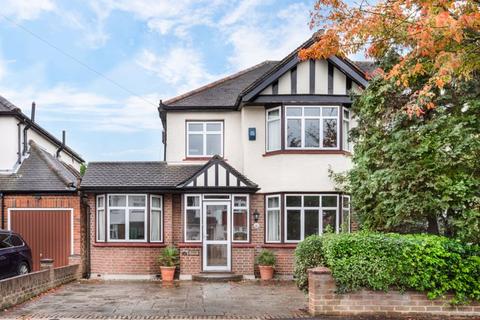 19 Ruston Avenue, Surbiton, KT5 9HW