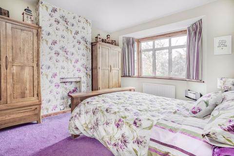 19 Ruston Avenue, Surbiton, KT5 9HW