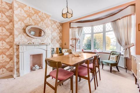 4 Elm Close, Surbiton, KT5 9NA